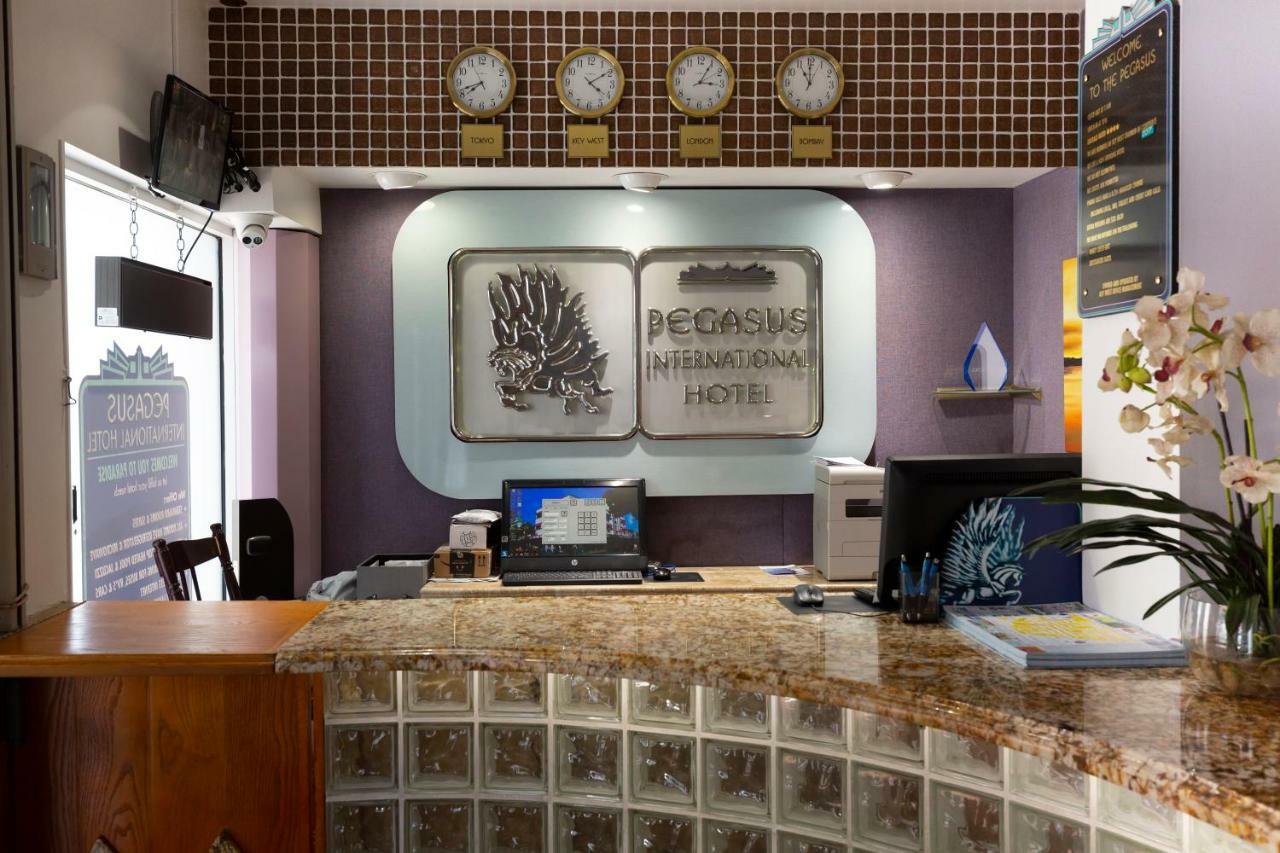 Pegasus International Hotel Key West Luaran gambar